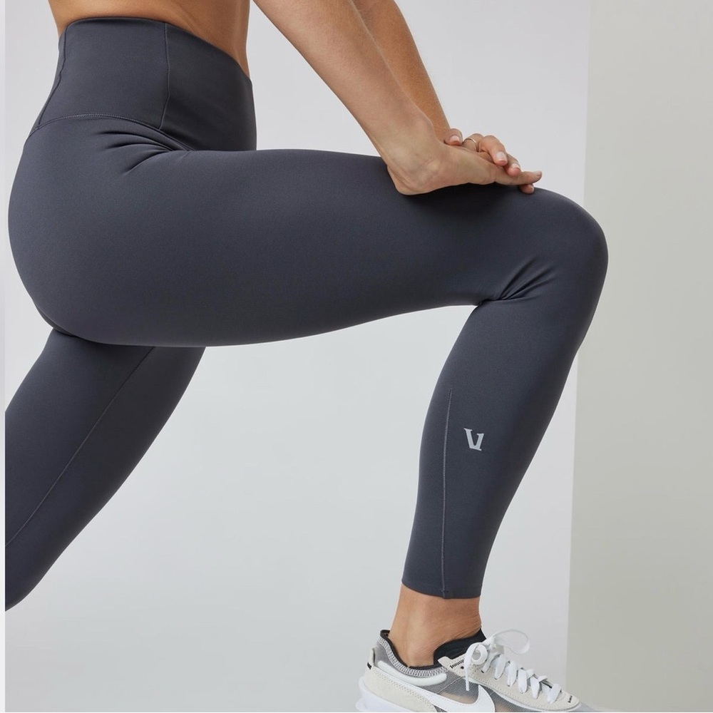 Vuori Evolve Leggings - Picture 2 of 7